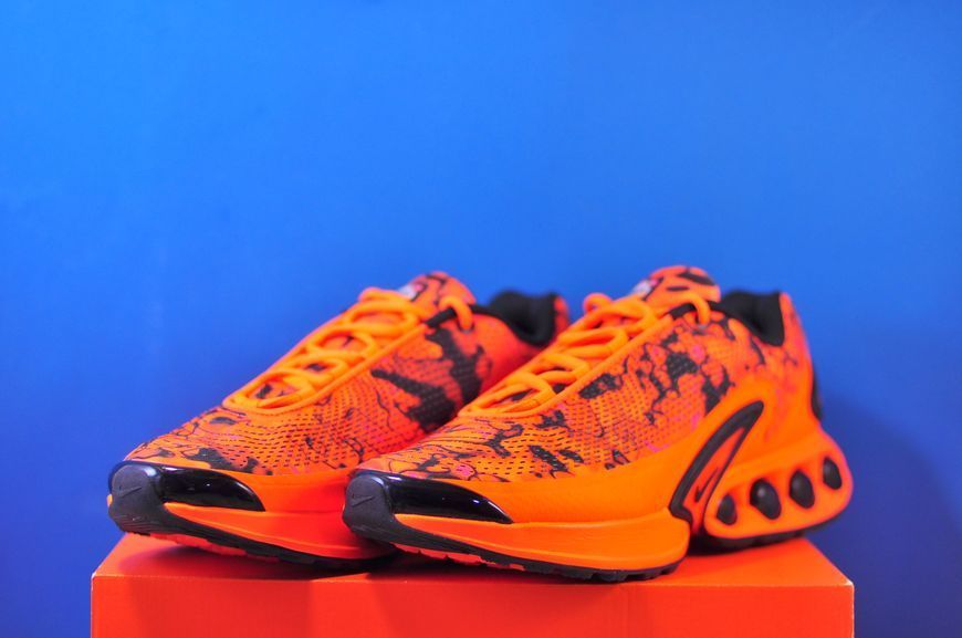 Кросівки Nike Air Max Dn NRG 'Total Orange' IM6136-800 IM6136-800 фото
