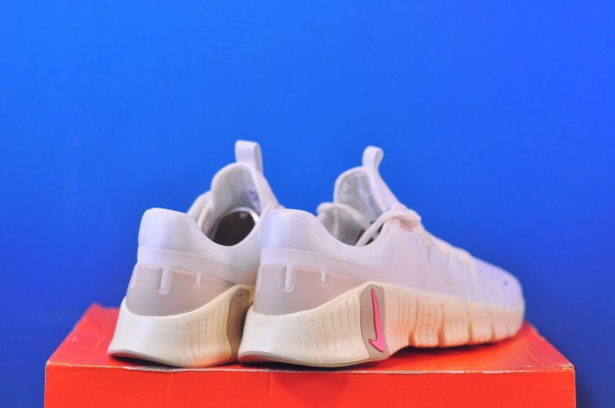 Кросівки Nike Free Metcon 5 DV3950-100 DV3950-100 фото