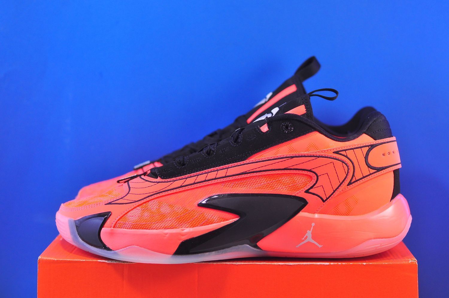 Кросівки Nike Air Jordan Luka 2 Peach DX8733-800 💛 ціна: 3 799