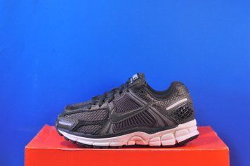 Кросівки Nike Vomero 5 Black/Green FQ8898-325 FQ8898-325 фото