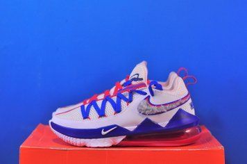 Кросівки Nike LeBron XVII Low "Bred" CD5007-1002 CD5007-1002 фото