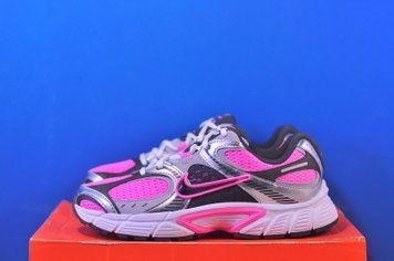 Кросівки Nike V5 RNR HQ7901-601 HQ7901-601 фото