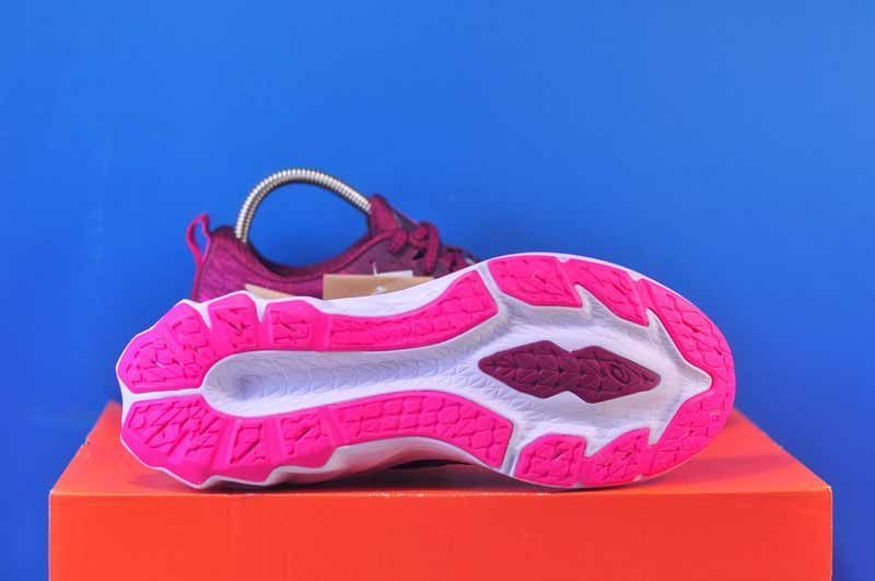 Кросівки Asics Novablast 2 Pink 1012B049-600 фото