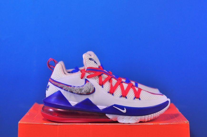 Кросівки Nike LeBron XVII Low "Bred" CD5007-1002 CD5007-1002 фото