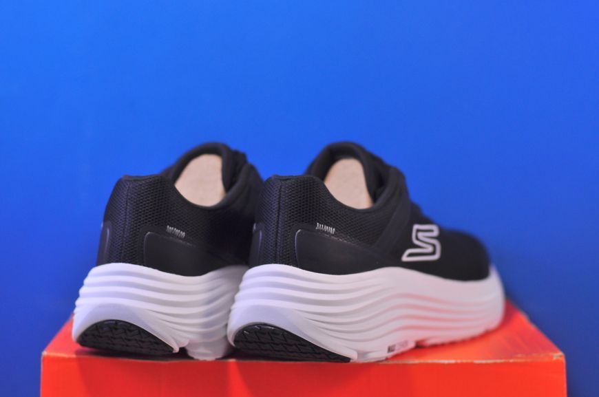 Кросівки Skechers Max Cushioning Endeavor 220613/BKW 220613/BKW фото