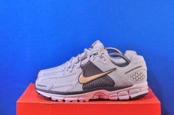 Кросівки Nike Zoom Vomero 5 Beige HM9657-001 HM9657-001 фото