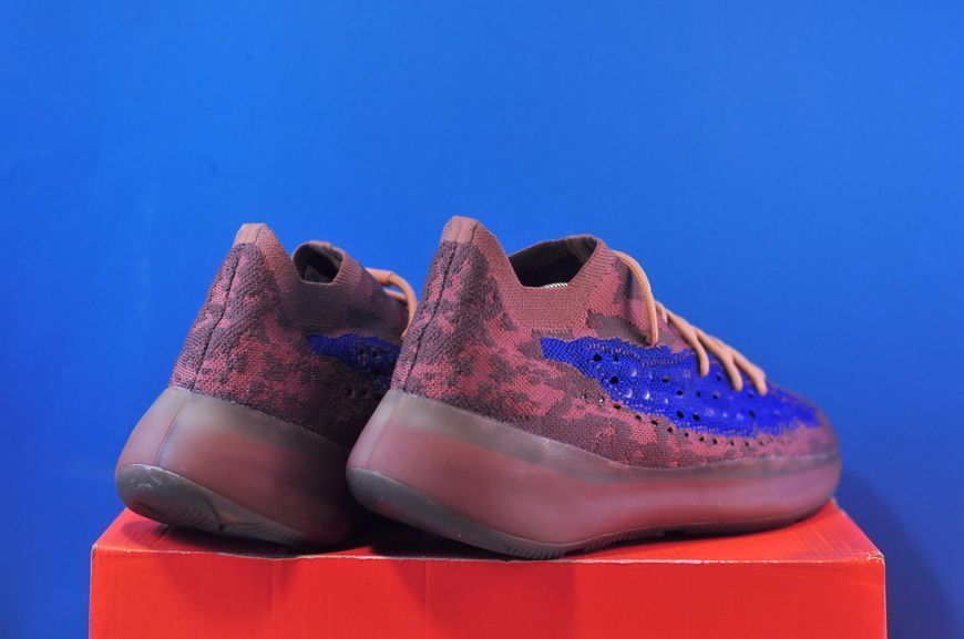 Кросівки Adidas Yeezy Boost 380 FZ4986 фото