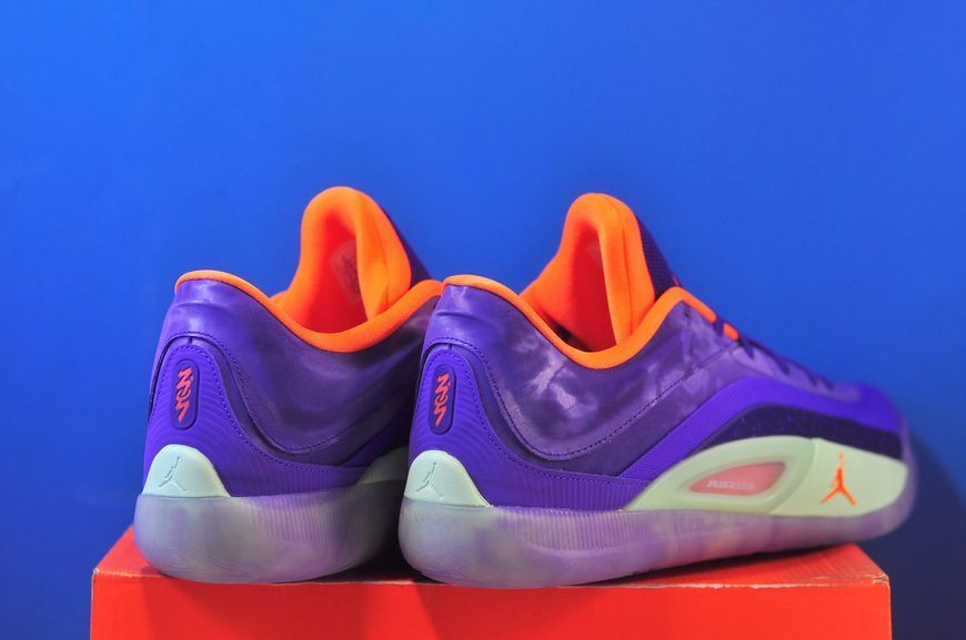 Кросівки Nike Zion 4 FB1802-500 FB1802-500 фото