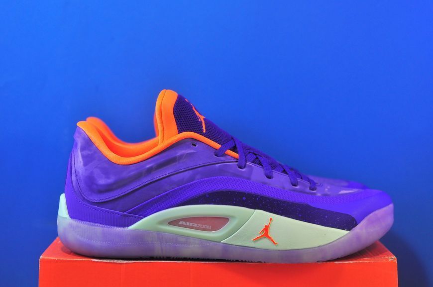 Кросівки Nike Zion 4 FB1802-500 FB1802-500 фото