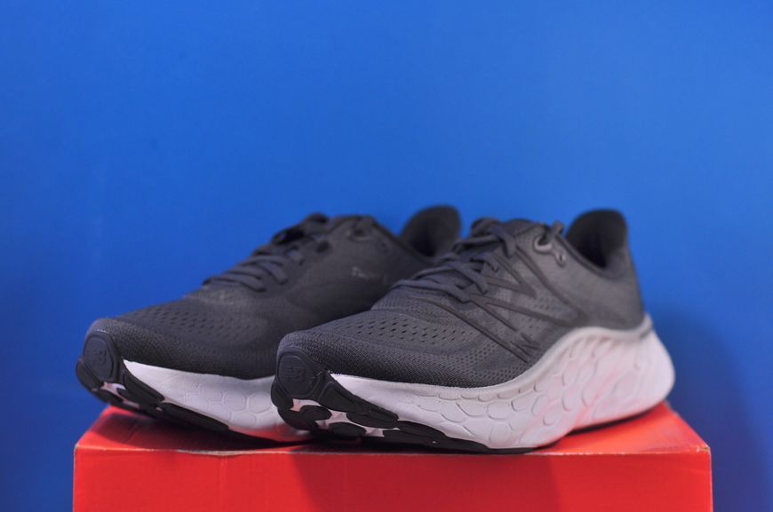 Кросівки New Balance Fresh Foam X More V4 Black MMORGG4 фото