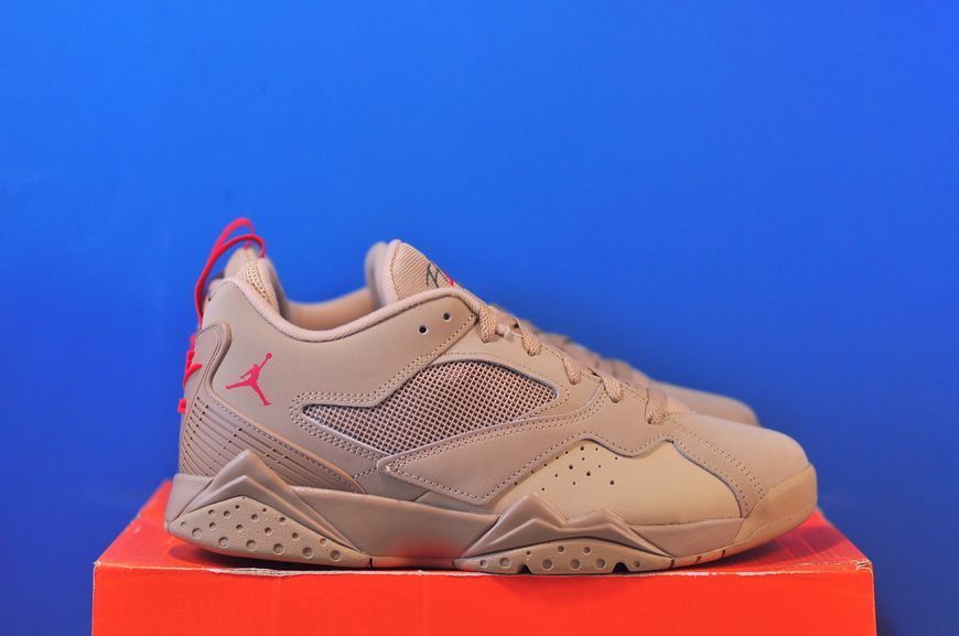 Кросівки Nike Air Jordan MVP 92 HQ3950-200 HQ3950-200 фото