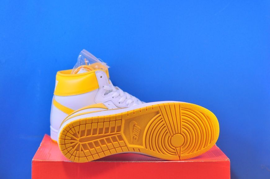 Кросівки Nike Jordan Air Ship Pe Sp DX4976-107 фото