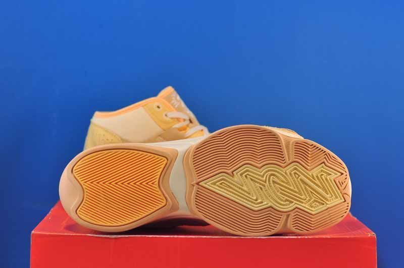 Кросівки Nike Air Jordan Zion 2 Full Moon Basketball Shoes Yellow Fj2957-200 Fj2957-200 фото