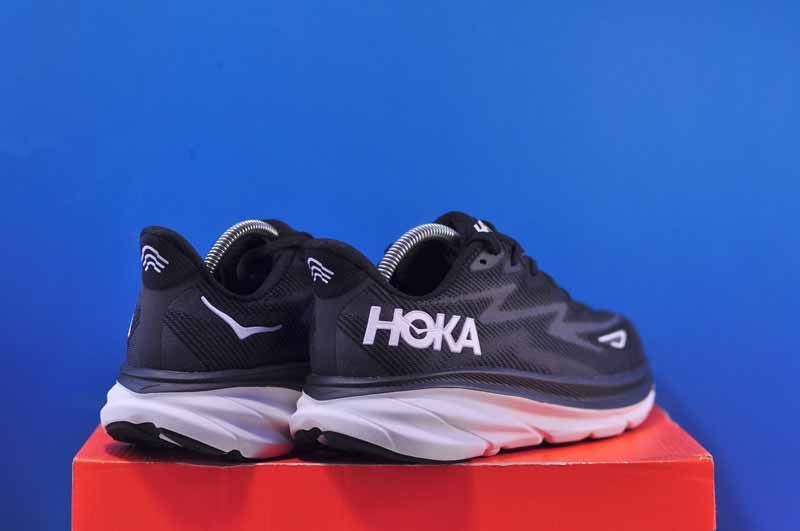 Кросівки Hoka Clifton 9 Wide 1132211 BWHT 1132211 BWHT фото