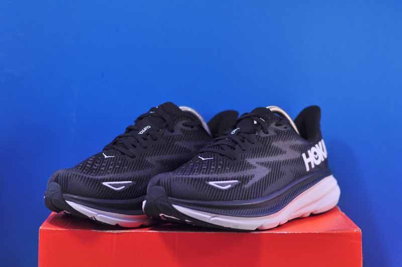 Кросівки Hoka Clifton 9 Wide 1132211 BWHT 1132211 BWHT фото