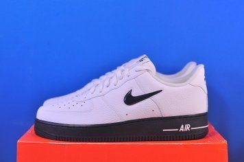 Кросівки Nike Air Force 1 07 Jewel HQ3826-100 HQ3826-100 фото