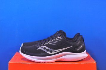 Кросівки Saucony Kinvara 12 Black S20619-45 S20619-45 фото
