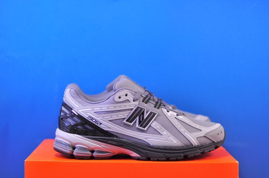 Кросівки New Balance 1906R M1906RLG M1906RLG фото