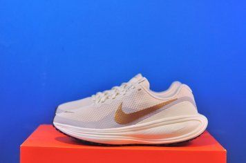 Кросівки Nike Revolution 8 HJ8485-201 HJ8485-201 фото
