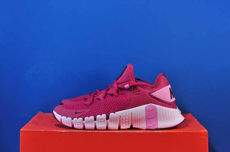 Кросівки Nike Free Metcon 4 Pink CZ0596-600 CZ0596-600 фото