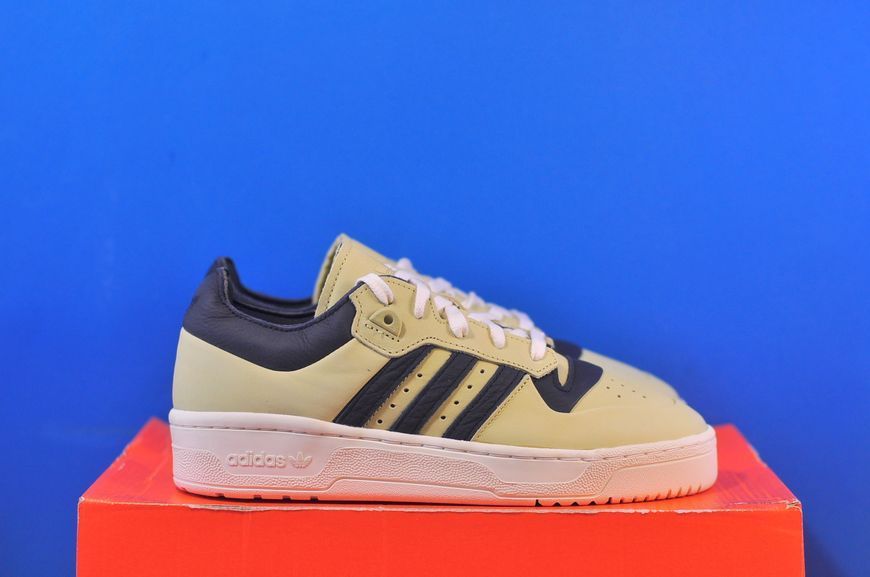 Кросівки Adidas Originals Rivalry 86 Low 001 ID8252 ID8252 фото