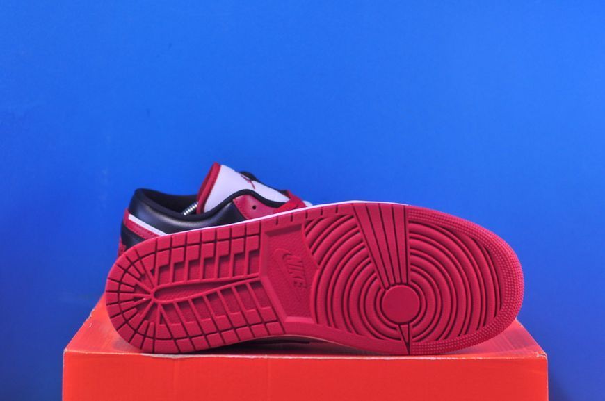 Кросівки Nike Air Jordan 1 Low Red/Black DC0774-160 DC0774-160 фото