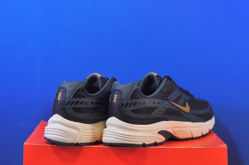 Кросівки Nike Initiator HQ3611-010 HQ3611-010 фото