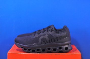 Кросівки On Cloudmonster Black 61.99025 61.99025 фото