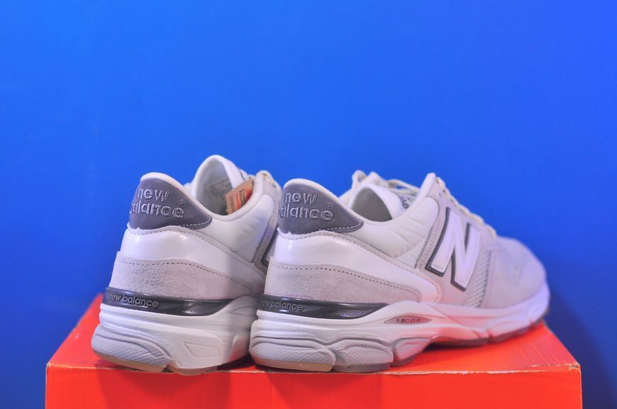 Кросівки New Balance 770 Shoes White/Grey M7709CV M7709CV фото
