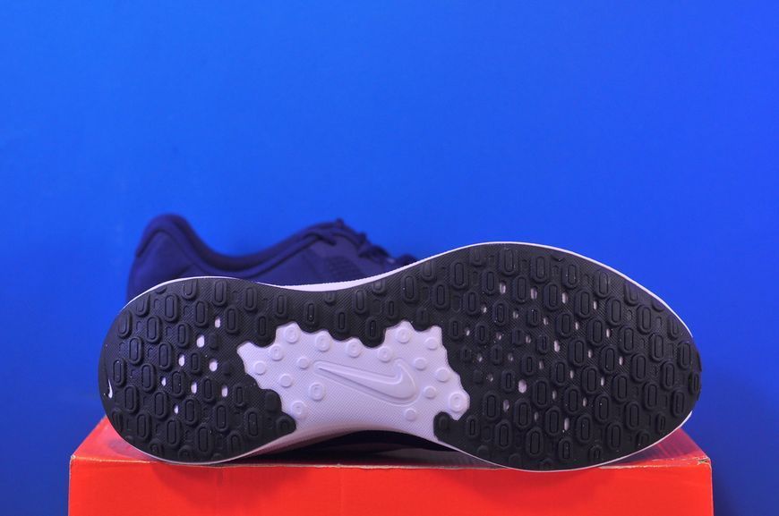 Кросівки Nike Revolution 7 FB2207-400 FB2207-400 фото