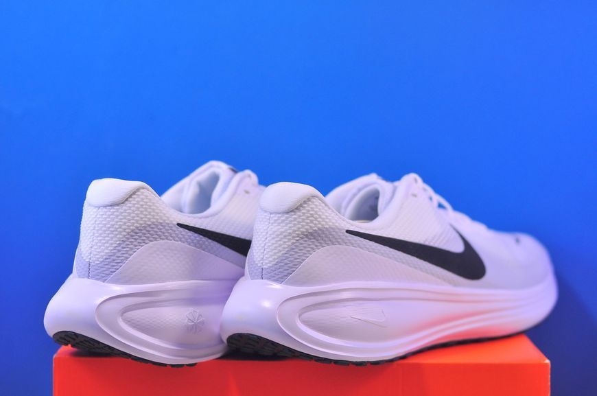 Кросівки Nike Revolution 8 White HJ9198-101 HJ9198-101 фото