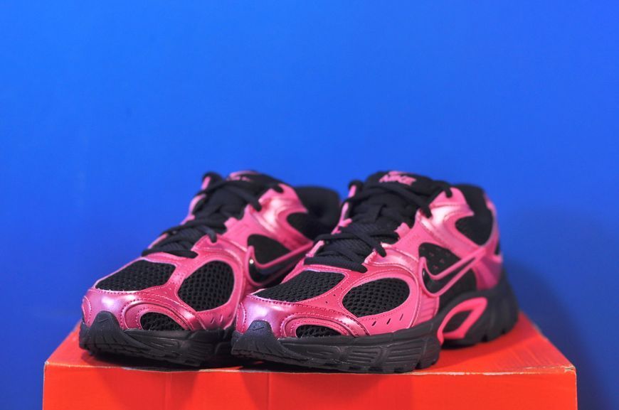 Кросівки Nike V5 Rnr HQ7901-004 HQ7901-004 фото
