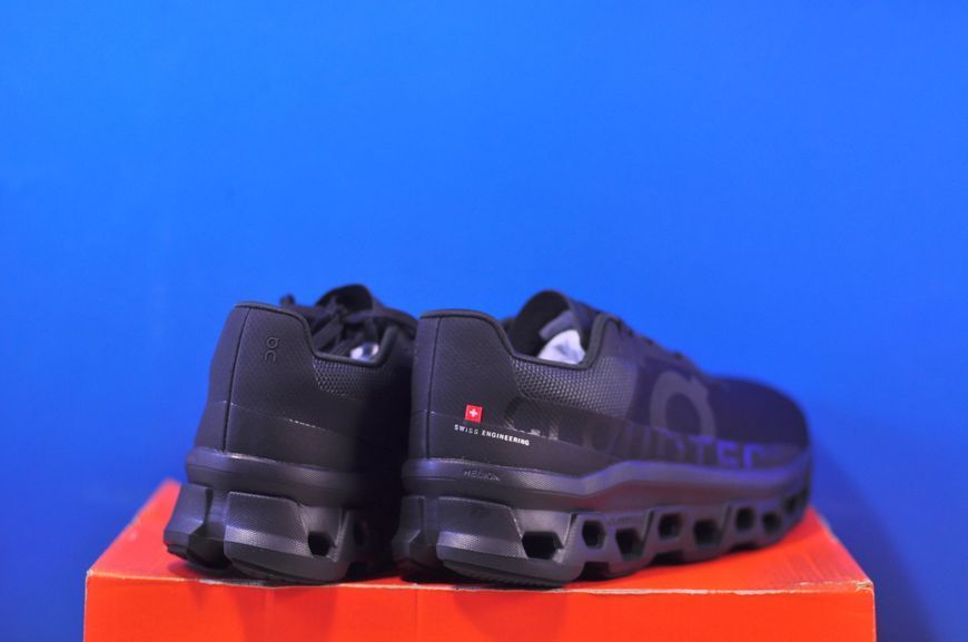 Кросівки On Cloudmonster Black 61.99025 61.99025 фото