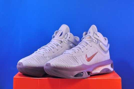 Кросівки Nike Air Zoom Gt Jump 2 💛 ціна: 4 499 грн. 💙 Купити у Києві