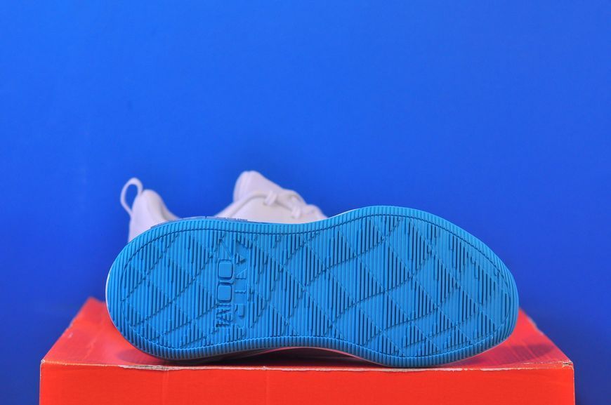 Кросівки Nike Bella 7 FZ1689-104 FZ1689-104 фото