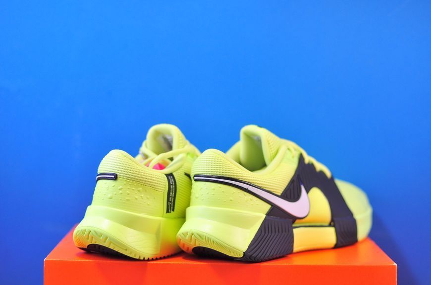 Кросівки Nike Zoom GP Challenge 1 HC Hard Court Tennis Shoes IQ5175-001 IQ5175-001 фото
