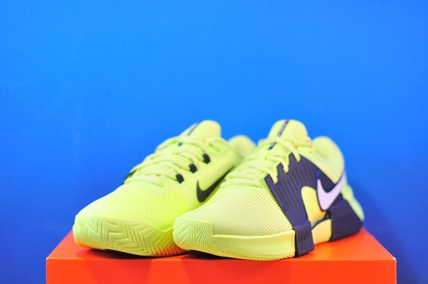 Кросівки Nike Zoom GP Challenge 1 HC Hard Court Tennis Shoes IQ5175-001 IQ5175-001 фото