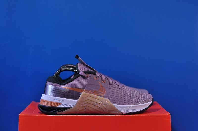 Кросівки Nike Metcon 8 Premium DQ4681-500 DQ4681-500 фото
