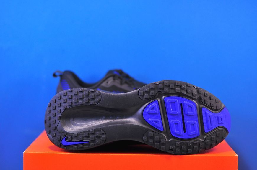 Кросівки Nike Vomero 18 Black HM6803-013 HM6803-013 фото