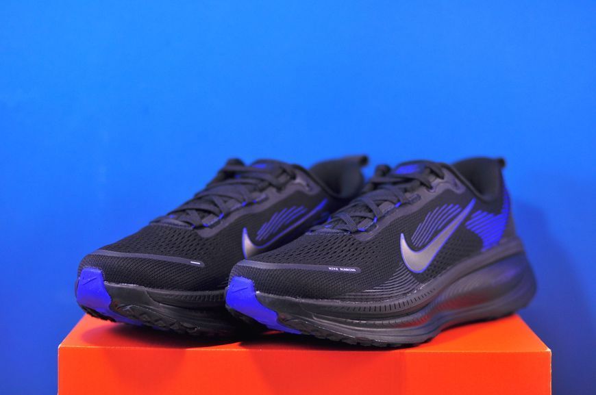 Кросівки Nike Vomero 18 Black HM6803-013 HM6803-013 фото