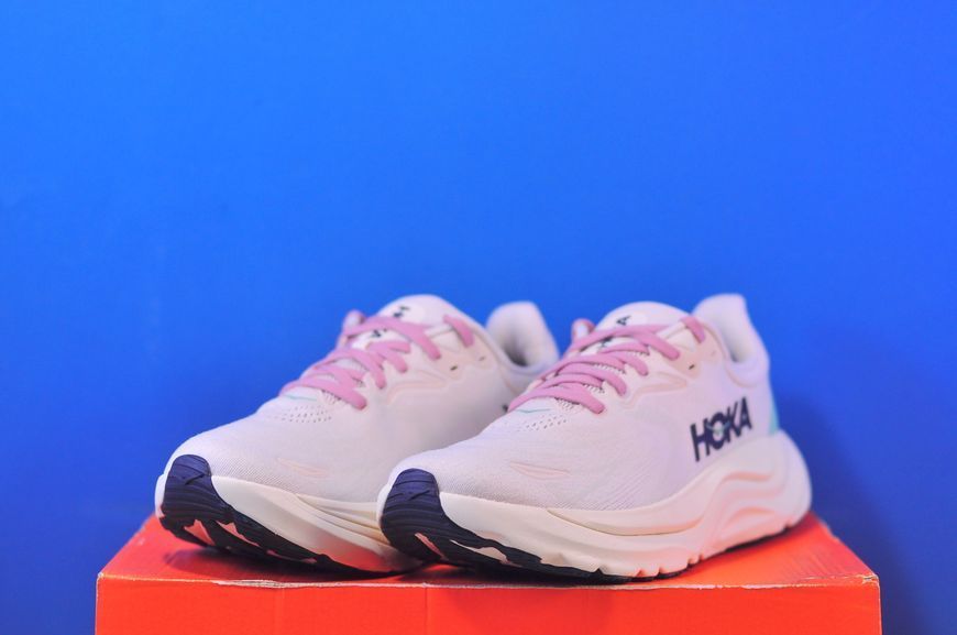Кросівки HOKA Arahi 8 Wide 1168691 RCRM 1168691 RCRM фото