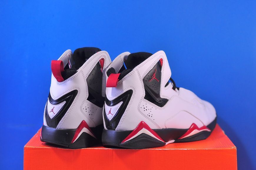 Кросівки Nike Air Jordan True Flight White 342964-160 342964-160 фото