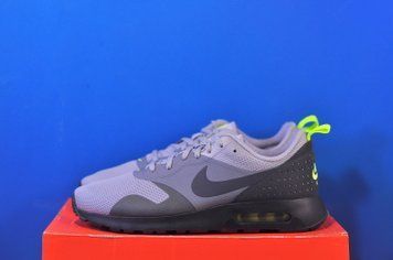 Кросівки Nike Air Max Tavas "Wolf Grey Anthracite" 705149-015 705149-015 фото
