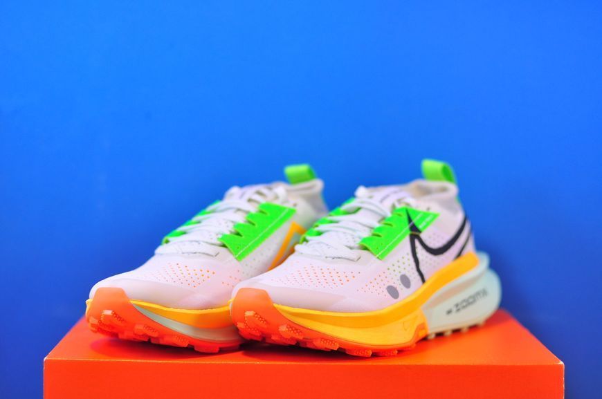 Кросівки Nike Zoomx Zegama Trail 2 FD5190-100 FD5190-100 фото