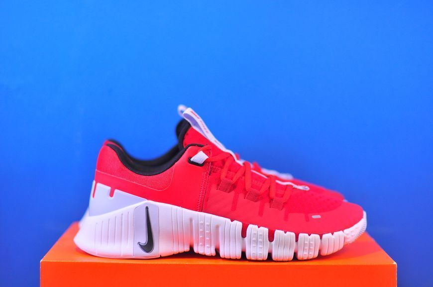 Кросівки Nike Free Metcon 5 DV3949-600 DV3949-600 фото