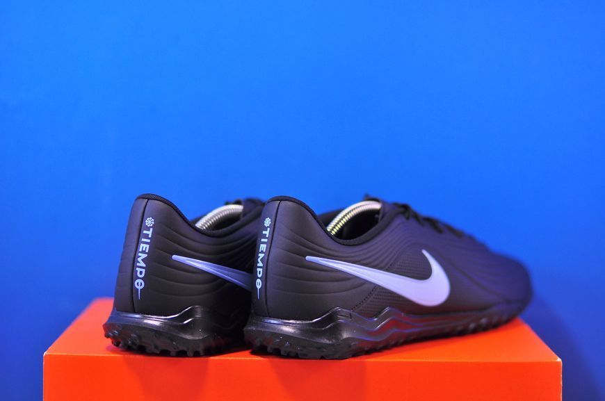 Сороканіжки Nike Tiempo Maestro Club Tf Black IB4482-040 IB4482-040 фото