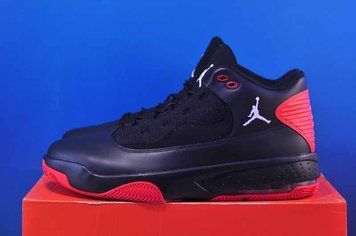 Кросівки Nike Air Jordan Max Aura 2 Black/Red CK6636-060 CK6636-060 фото