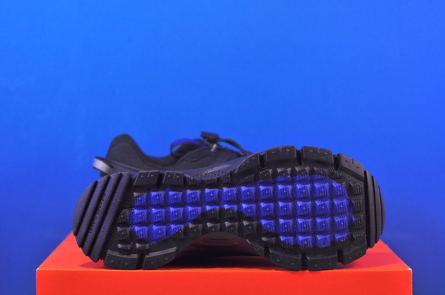 Кросівки Nike Zoom Vomero Roam Triple Black HQ2181-004 HQ2181-004 фото