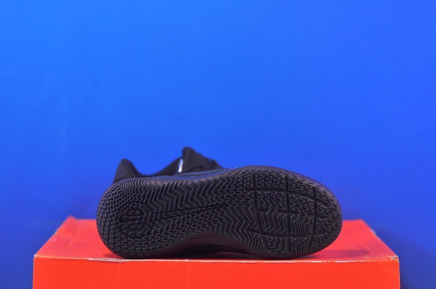 Футзалки Nike Legend 10 Academy IC DV4350-002 DV4350-002 фото