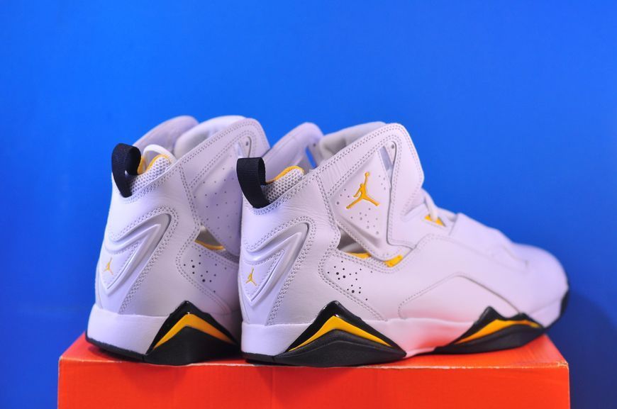 Кросівки Nike Air Jordan True Flight White 342964-107 342964-107 фото